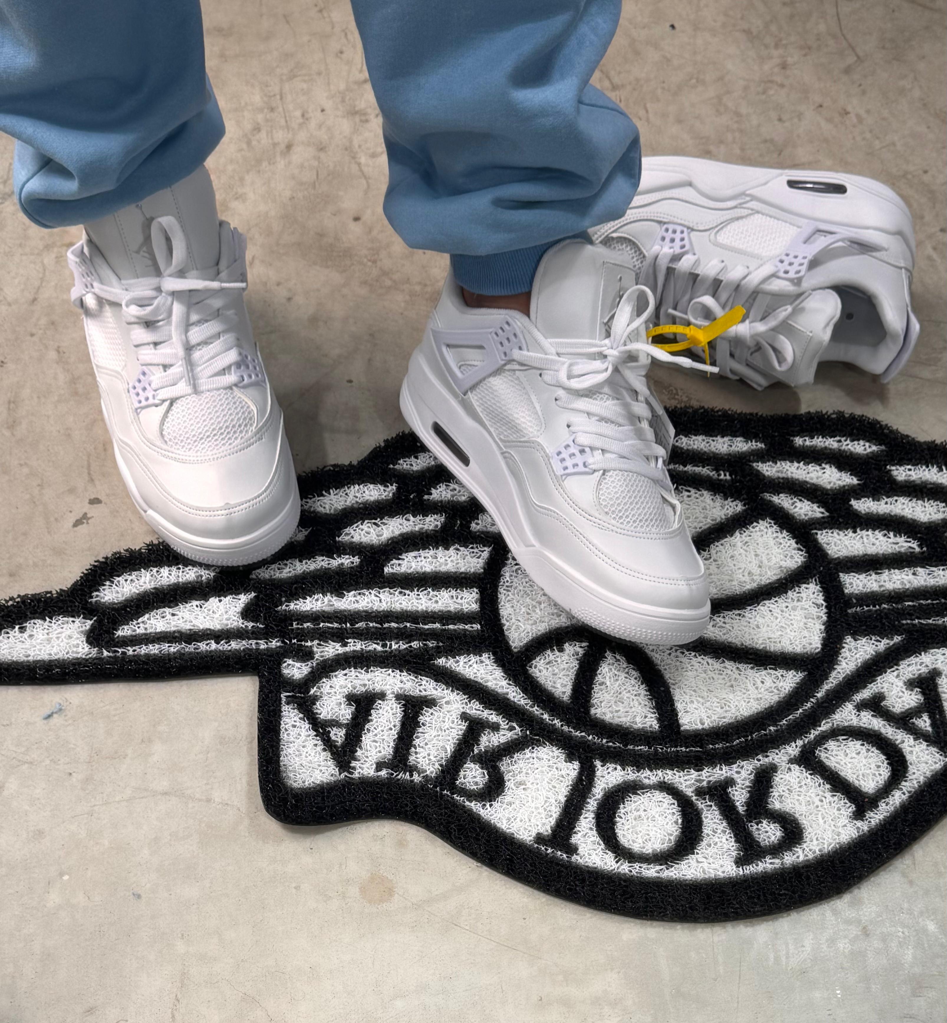 Air Jordan 4 Retro Pure Money