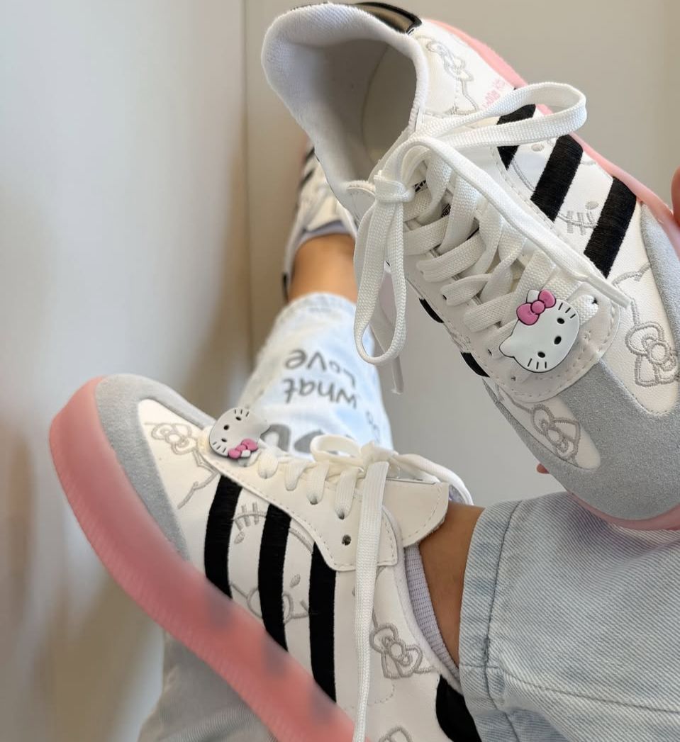 Tênis adidas Sambae x Hello Kitty Cloud White Clear Pink Branco